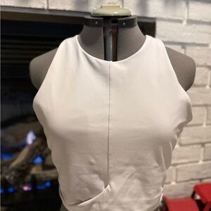Athleta Cream Sleeveless cross strappy sports bra type tank